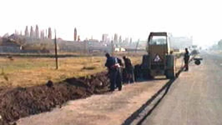 Basescu acuza de incompetenta pe cei care nu au atras nici un euro de la UE pentru autostrazi