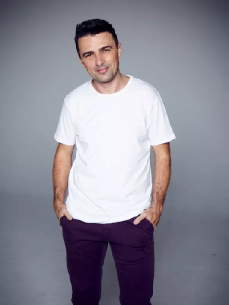 BookLand Evolution sustine dezvoltarea profesionala a tinerilor