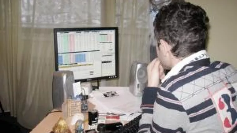 Craioveni atrasi de magia jocului la Bursa