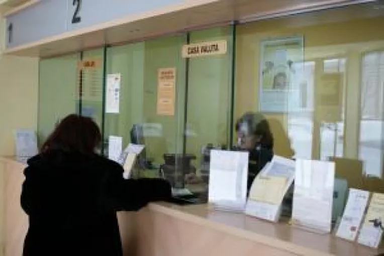 Cum poate banca  sa scada dobanda