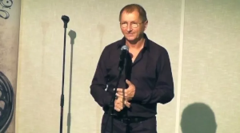 Eveniment extraordinar la Fetesti: A fost inaugurat un teatru care poarta numele actorului HORATIU MALAELE