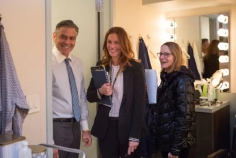 Filmul Masina de bani, cu Julia Roberts si George Clooney, acum si in Romania
