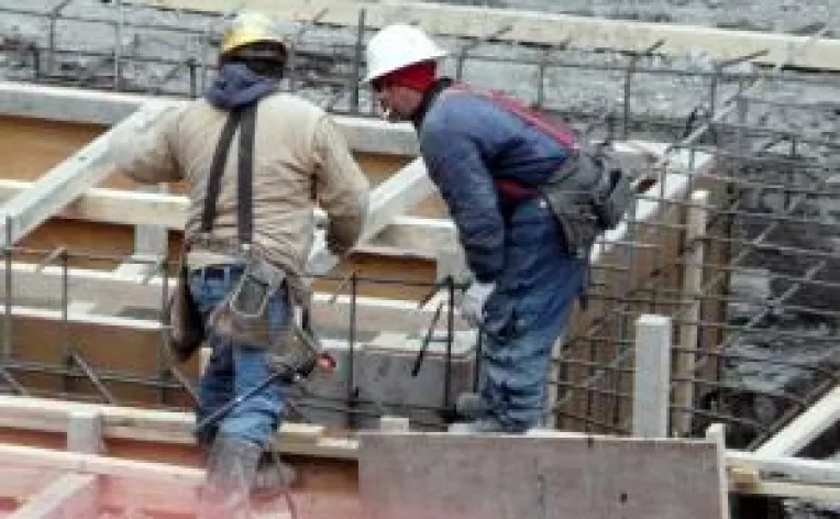 Flit la ajutorul statului