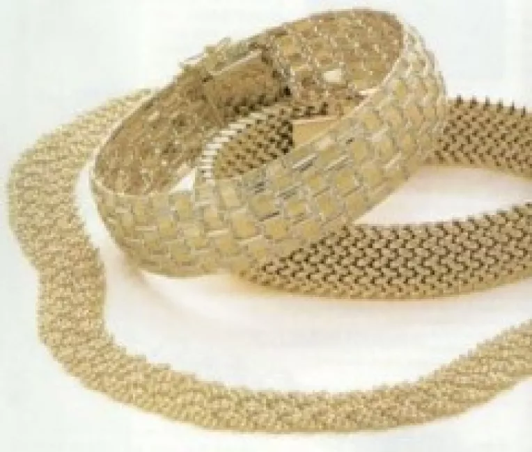 In 2010, investiti in aur si in titluri de stat!