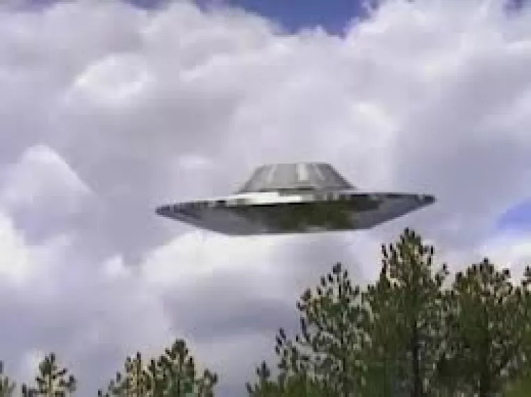 OZN-uri dintr-un metal necunoscut, de forme ovale, ingropate in Muntii Carpati