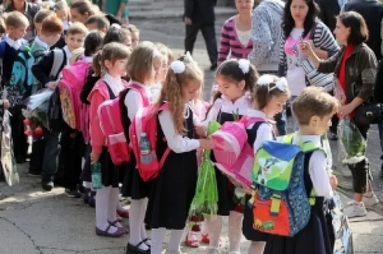 PRIMA ETAPA DE INSCRIERE IN CLASA PREGATITOARE SE INCHEIE PE 22 APRILIE. A DOUA ETAPA INCEPE PE 7 MAI