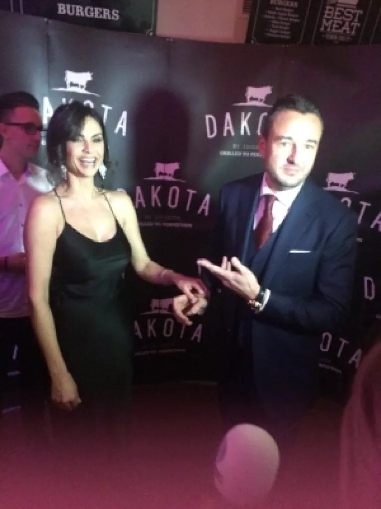 Ramona Badescu, la bratul iubitului roman la aniversarea celor 48 de ani!