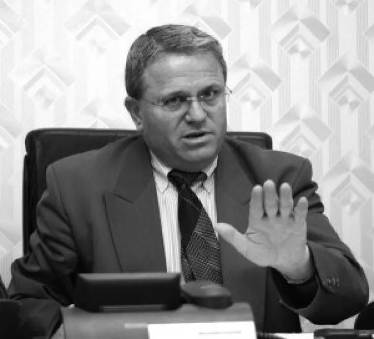 Salariati tratati precum sclavii