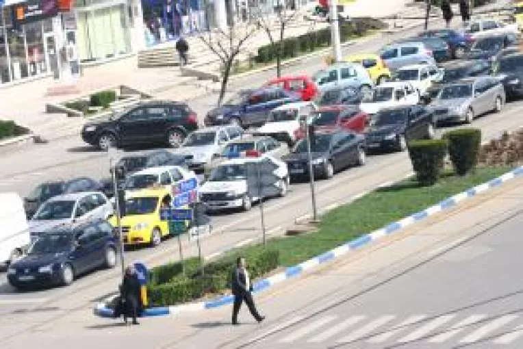 Taxa auto franeaza la fisc