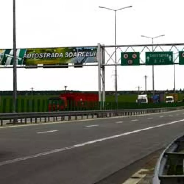 Taxa de autostrada ar putea fi de 5 euro pe suta de kilometri
