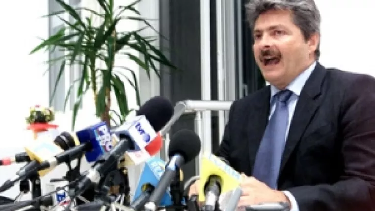 Vantu: M-am intalnit in 2004 cu Basescu, am vorbit de sprijin pentru prezidentiale