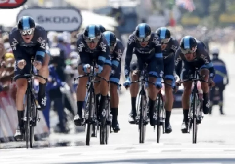 ziuanews.ro: Turul Frantei 2013. Australianul Simon Gerrans este "tricou galben"!